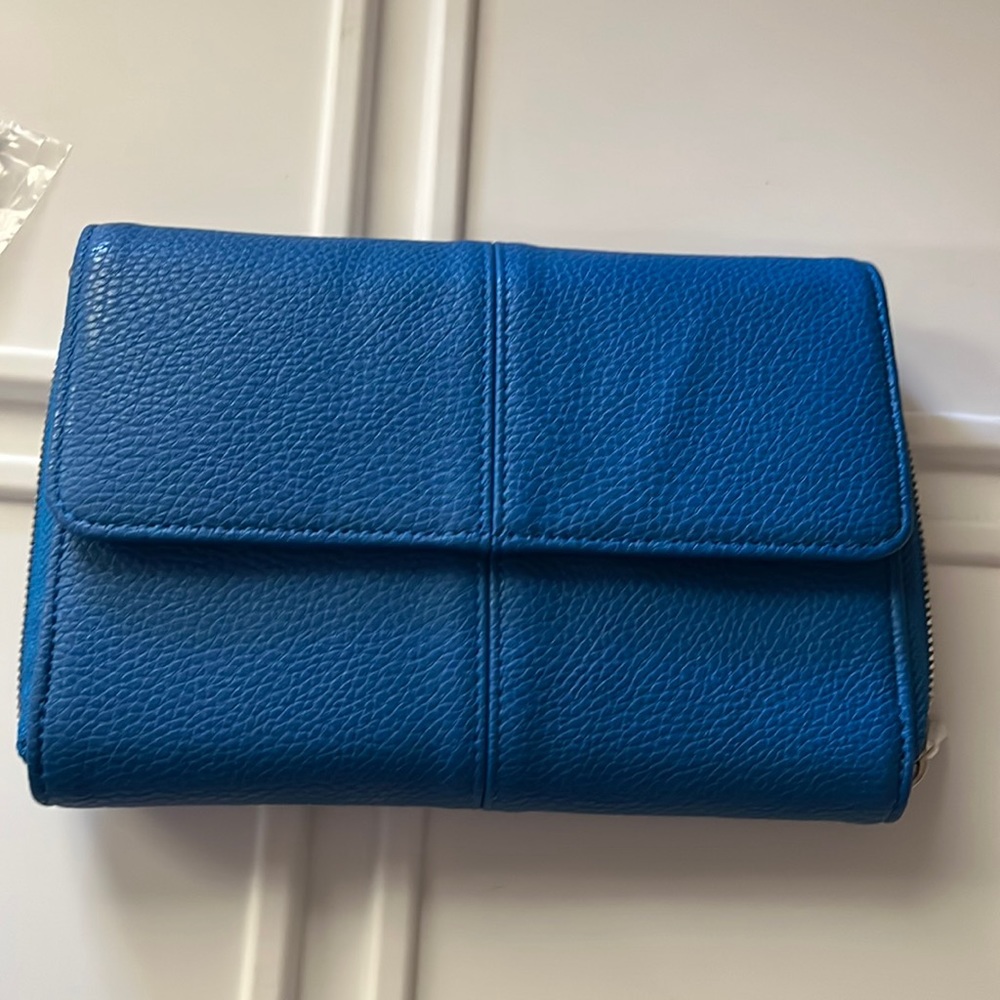 Tons of funds wallet purse